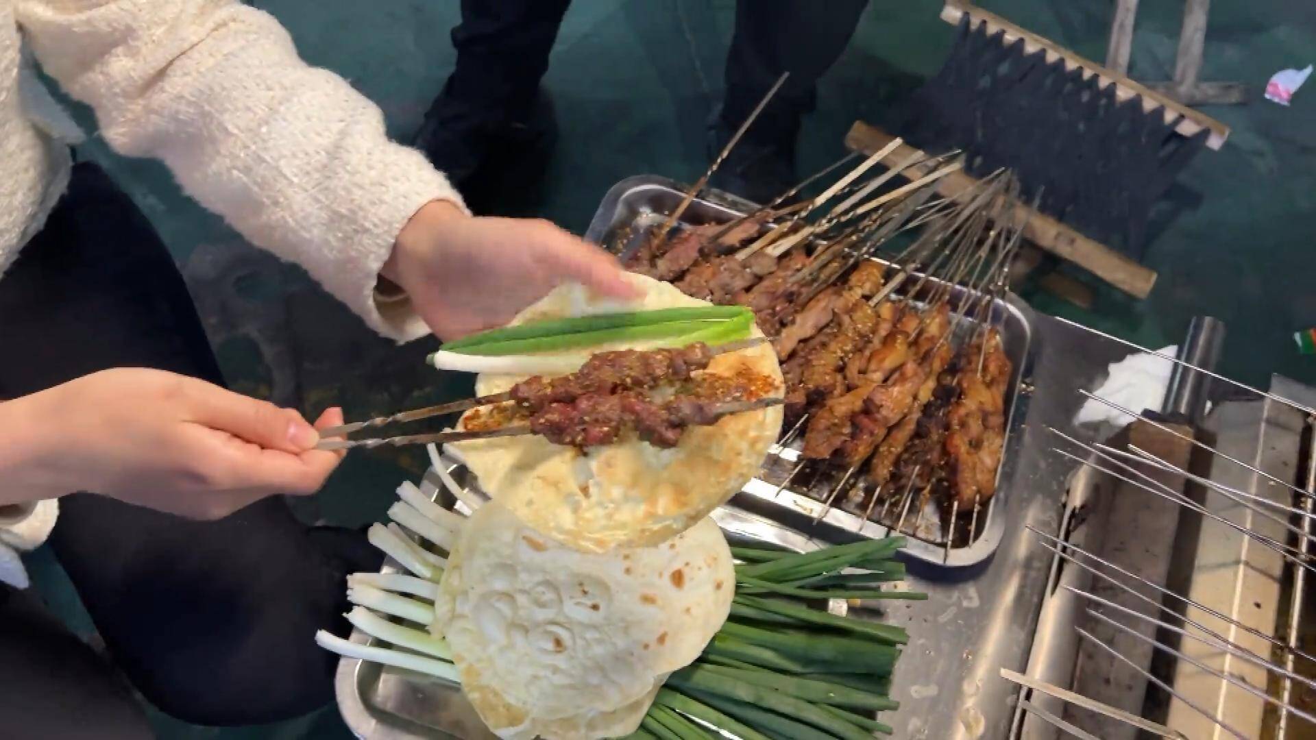 淄博小饼遭疯抢老板暴瘦20斤