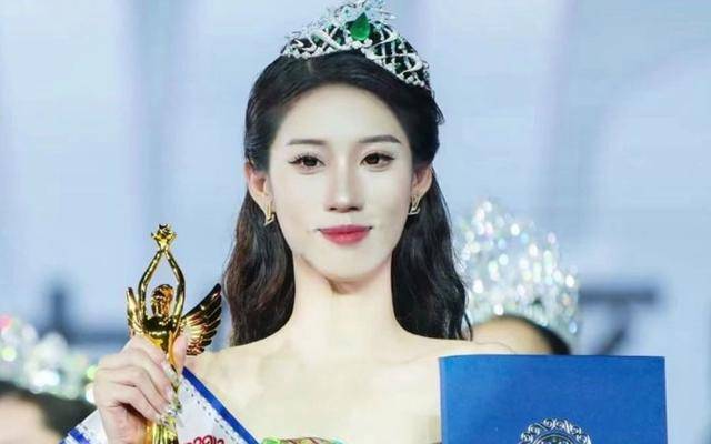 大一女生刘婉婷获世界小姐中国区总冠军